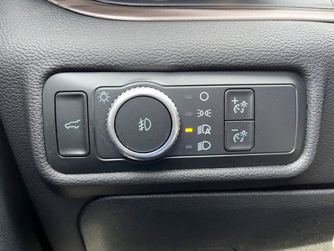 Used 2022 Ford Explorer Limited w/ Equipment Group 301A image 14