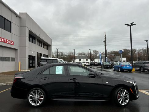 Used 2022 Cadillac CT4 Sport image 3