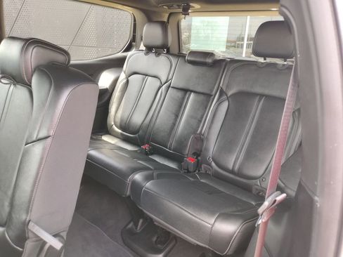 Used 2023 Jeep Wagoneer Series II AWD/4WD image 15