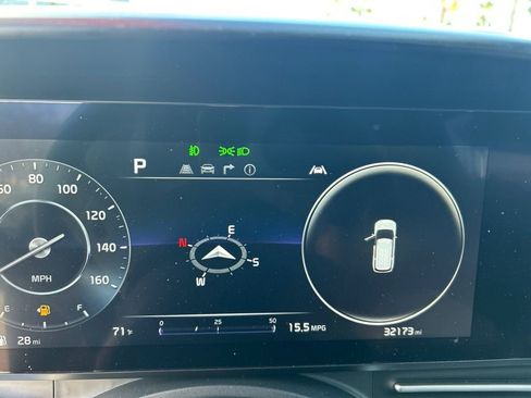 Used 2024 Kia Carnival SX Prestige image 10