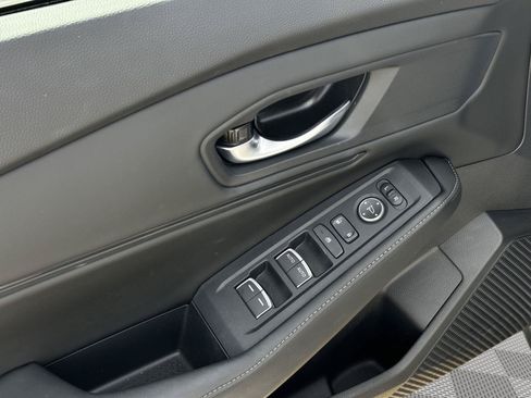 Used 2025 Honda Accord Sport image 8