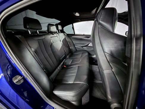 Used 2019 BMW M5 w/ Executive Package image 25
