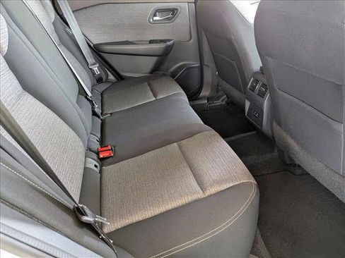 Used 2021 Nissan Rogue SV FWD image 18