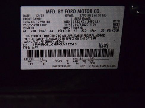 Used 2023 Ford Explorer King Ranch w/ Technology Package image 17