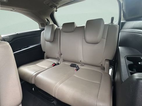 Used 2018 Honda Odyssey Elite image 14