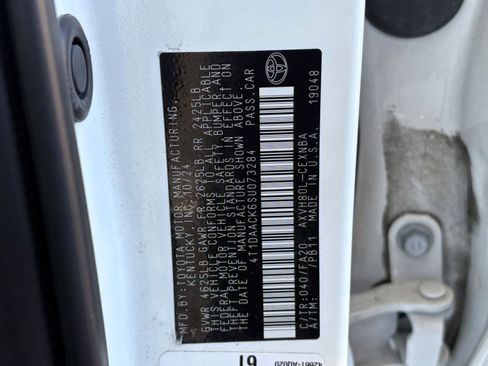 Used 2025 Toyota Camry LE image 24