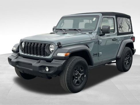 Used 2024 Jeep Wrangler Sport image 3