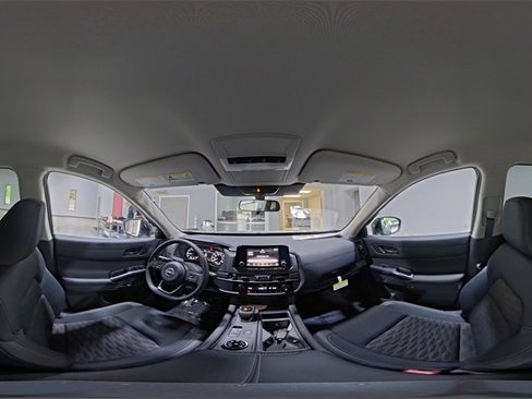 Certified 2025 Nissan Pathfinder S image 17