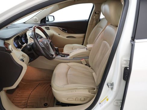 Used 2013 Buick LaCrosse Premium w/ Entertainment Package FWD image 10