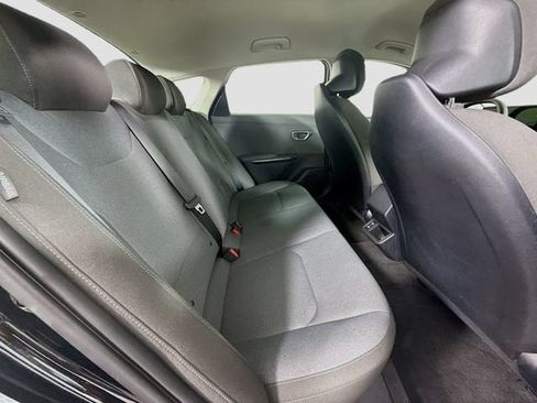 Used 2025 Kia K4 FWD image 24