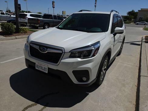 Used 2021 Subaru Forester Premium w/ Popular Package #1 AWD/4WD image 1