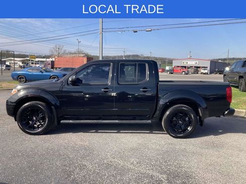 Used 2021 Nissan Frontier SV w/ Midnight Edition Floor Mats AWD/4WD image 7