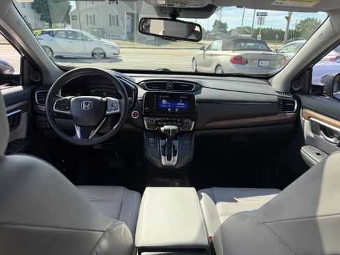 Used 2018 Honda CR-V Touring image 25