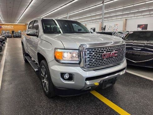 Used 2017 GMC Canyon Denali RWD image 3
