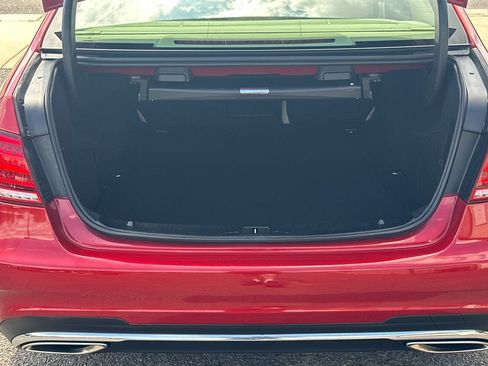 Used 2014 Mercedes-Benz E 350 4MATIC Sedan image 18