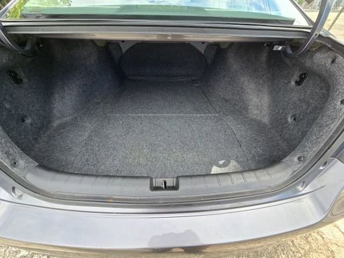 Used 2017 Honda Accord LX image 28