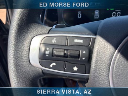 Certified 2025 Kia Sportage LX FWD image 16