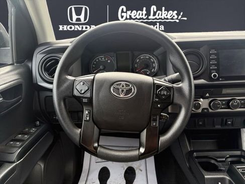 Used 2022 Toyota Tacoma SR image 12