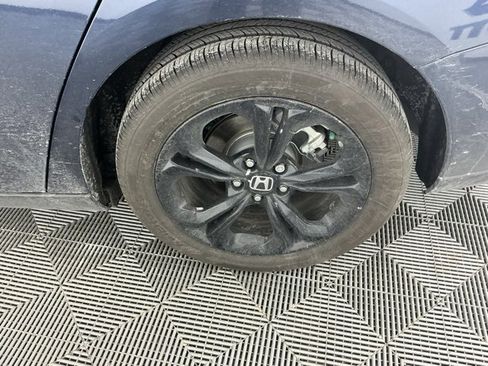 Certified 2025 Honda Accord SE image 37