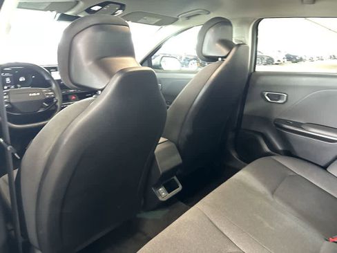 Used 2025 Kia K4 FWD image 22