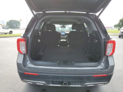 Used 2023 Ford Explorer XLT w/ Equipment Group 202A image 27