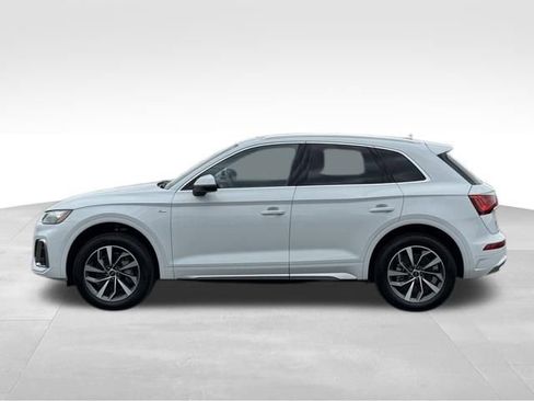 Certified 2025 Audi Q5 2.0T Premium Plus w/ Premium Plus Package AWD/4WD image 4