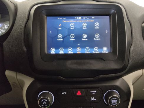 Used 2021 Jeep Renegade Latitude FWD image 25