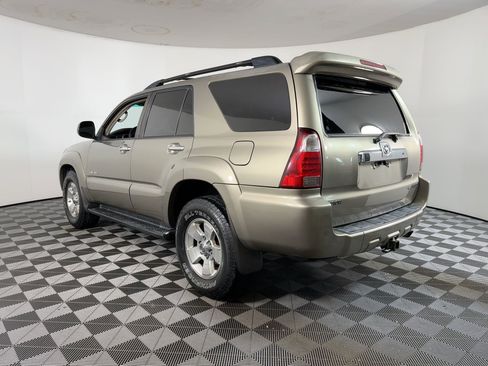 Used 2006 Toyota 4Runner SR5 image 3