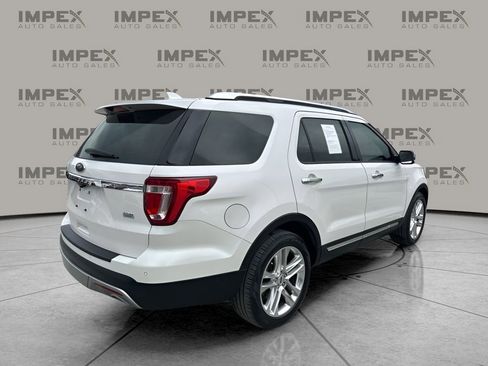 Used 2017 Ford Explorer Limited w/ Equipment Group 301A image 5