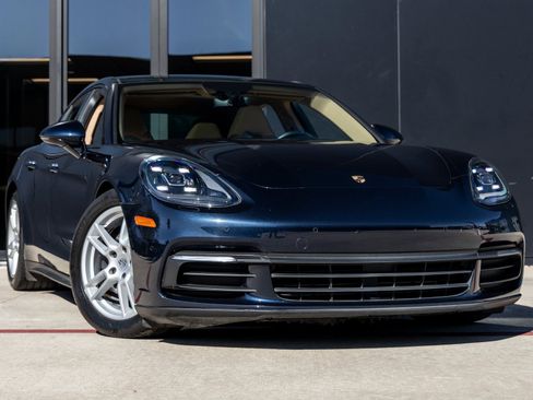 Certified 2018 Porsche Panamera image 6