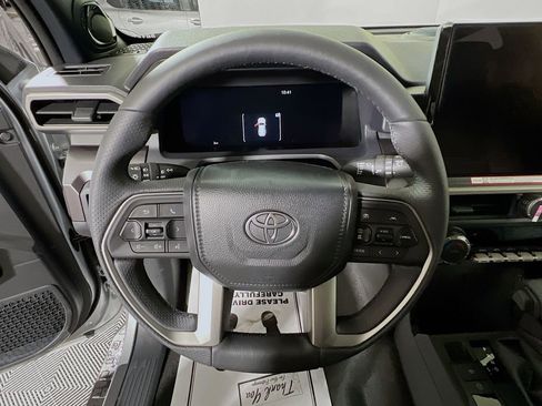 New 2026 Toyota 4Runner TRD Off-Road Premium AWD/4WD image 11