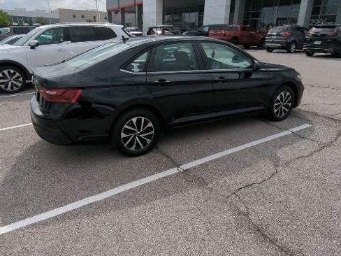 Used 2024 Volkswagen Jetta S FWD image 10