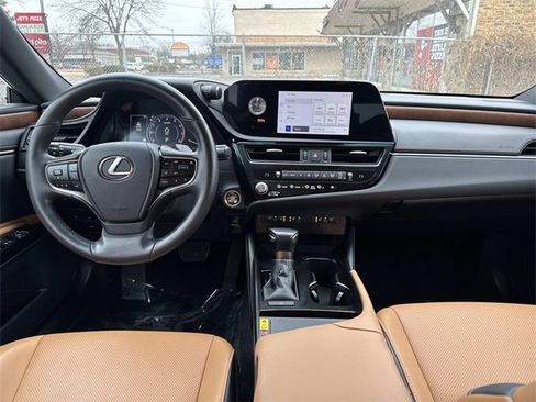 Certified 2023 Lexus ES 350 w/ Premium Package image 15