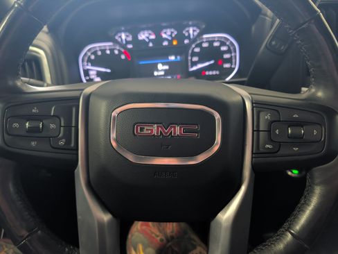 Used 2019 GMC Sierra 1500 Elevation w/ Elevation Value Package AWD/4WD image 9