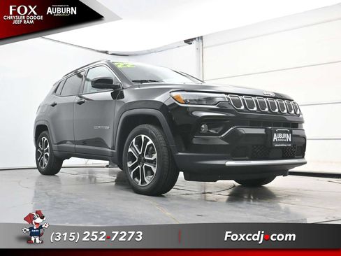 Used 2022 Jeep Compass Limited AWD/4WD image 18