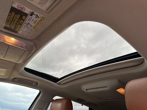 Used 2014 Toyota Sequoia Platinum image 8