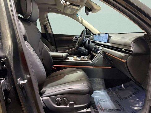 Used 2025 Genesis GV80 3.5T Advanced image 31