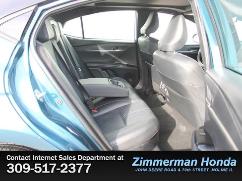 Used 2025 Toyota Camry XSE image 7