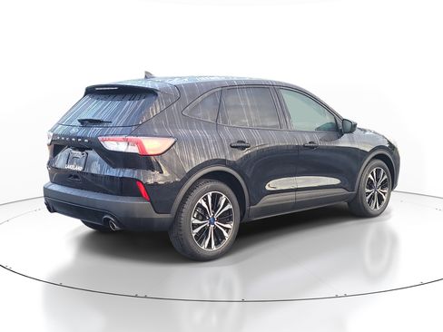 Used 2022 Ford Escape SE w/ SE Sport Appearance Package FWD image 7