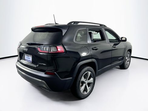 Used 2022 Jeep Cherokee Limited w/ Mopar Interior Package image 5
