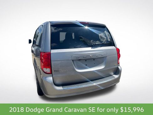Used 2018 Dodge Grand Caravan SE w/ UConnect Hands-Free Group FWD image 4