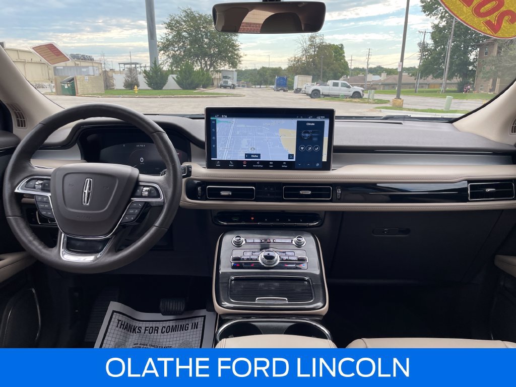 Certified 2023 Lincoln Nautilus AWD w/ Premium Package image 23