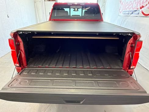 Used 2026 Chevrolet Silverado 2500 LTZ w/ LTZ Convenience Package AWD/4WD image 9