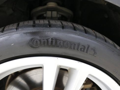 Used 2012 BMW 750Li image 22