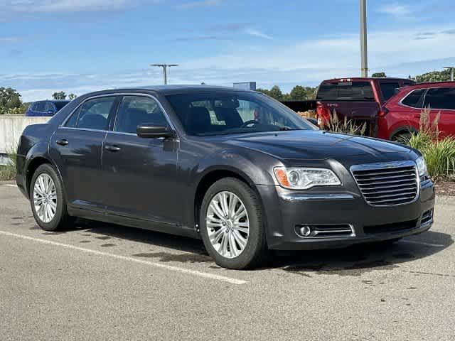 Used 2014 Chrysler 300 AWD w/ Driver Convenience Group image 21