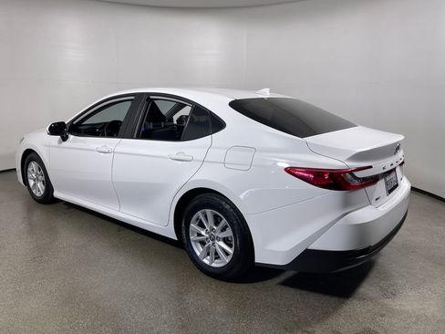 Certified 2025 Toyota Camry LE FWD image 5