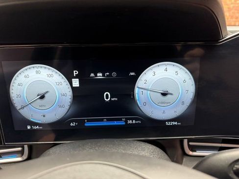 Used 2024 Hyundai Elantra SEL image 15