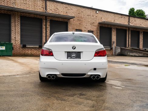 Used 2008 BMW M5 RWD image 7