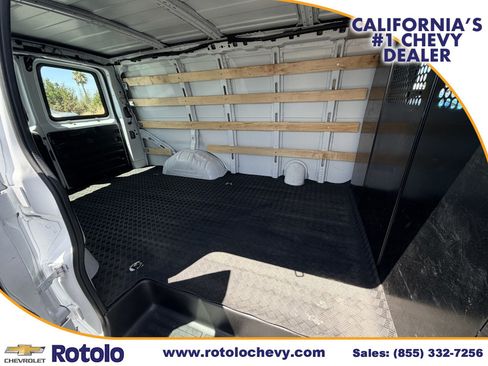 Used 2025 Chevrolet Express 2500 w/ Driver Convenience Package RWD image 10