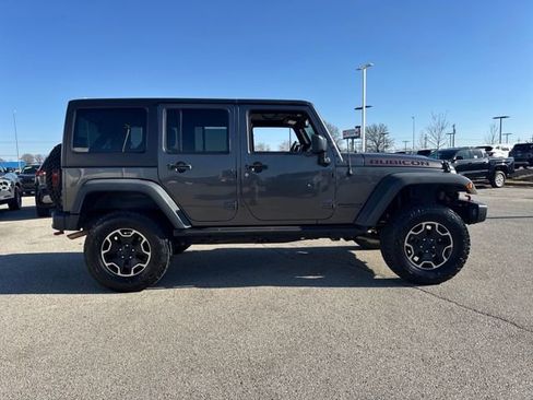 Used 2016 Jeep Wrangler Unlimited Rubicon image 7